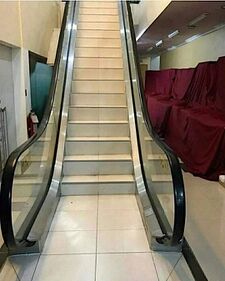 Stair escalator.jpg